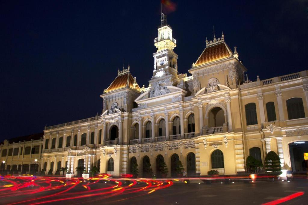 The White Hotel 8A Thai Van Lung Ho Chi Minh City Exterior photo